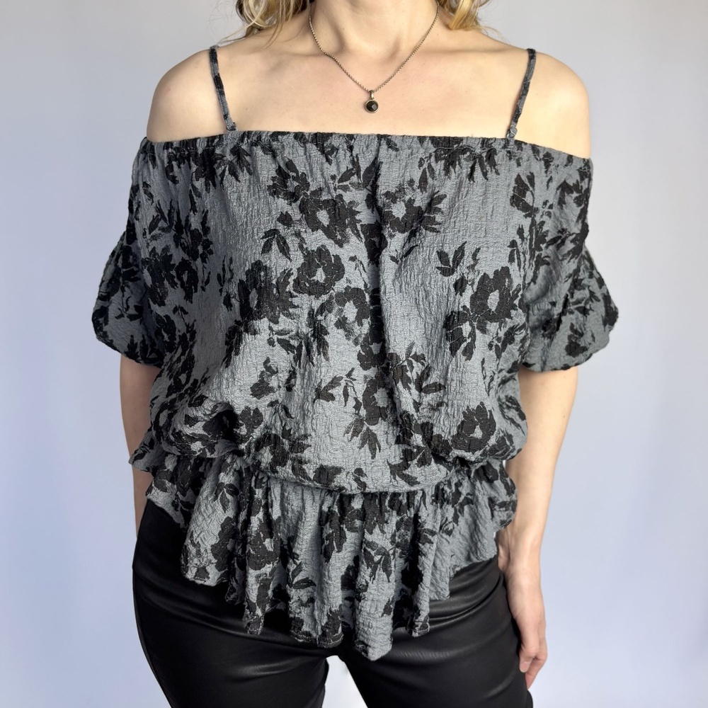 Free People Floral Off-Shoulder Peasant Top – Medium